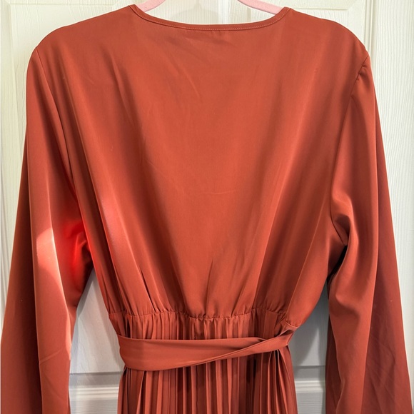 BloomChic Rust Long Sleeve Dress - Picture 6 of 6